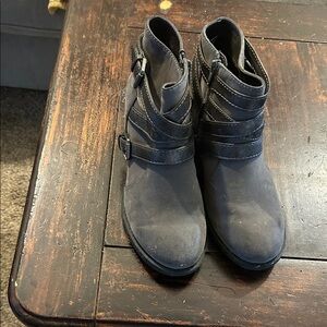 Sonoma Gray Ankle Boots with Straps